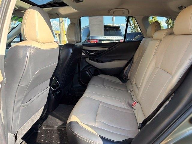 Subaru Outback  2021