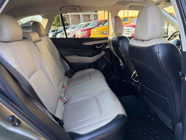 Subaru Outback  2021