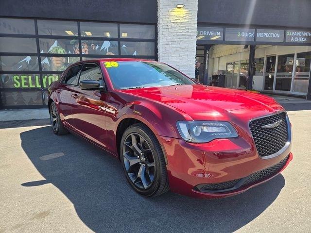 2020 Chrysler 300 Touring