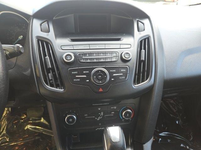 Ford Focus  2015