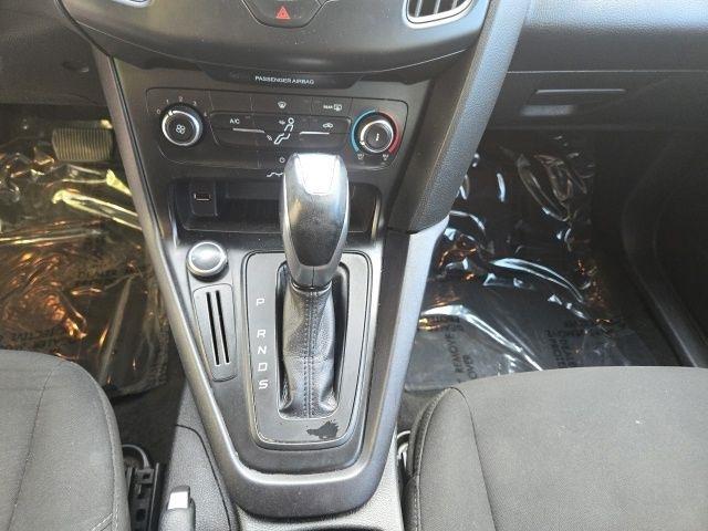 Ford Focus  2015