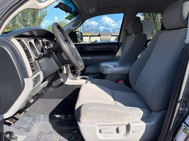 Toyota Tundra 4WD Truck  2013