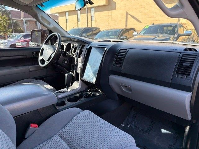 Toyota Tundra 4WD Truck  2013