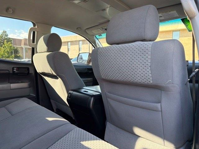 Toyota Tundra 4WD Truck  2013