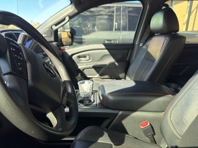 Nissan Titan  2021