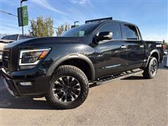 2021 Nissan Titan 