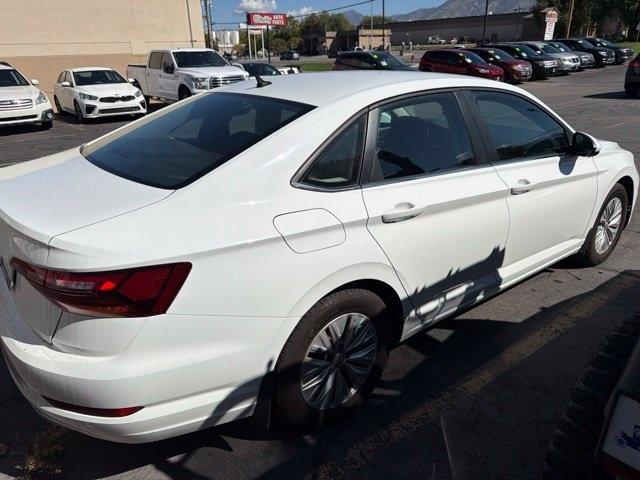 Volkswagen Jetta  2019
