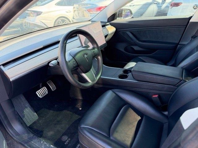 Tesla Model 3  2019