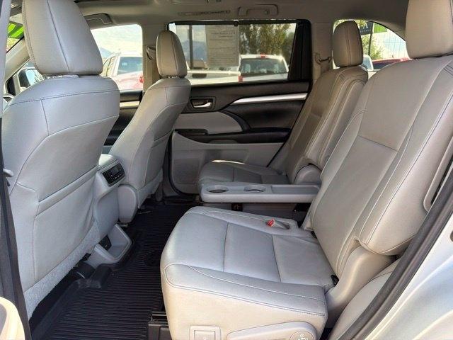 Toyota Highlander  2017