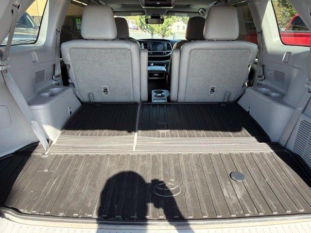 Toyota Highlander  2017
