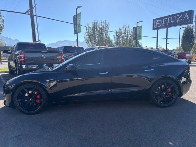 Tesla Model 3  2019