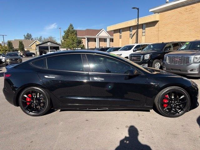 Tesla Model 3  2019