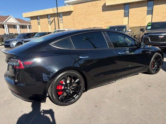 Tesla Model 3  2019