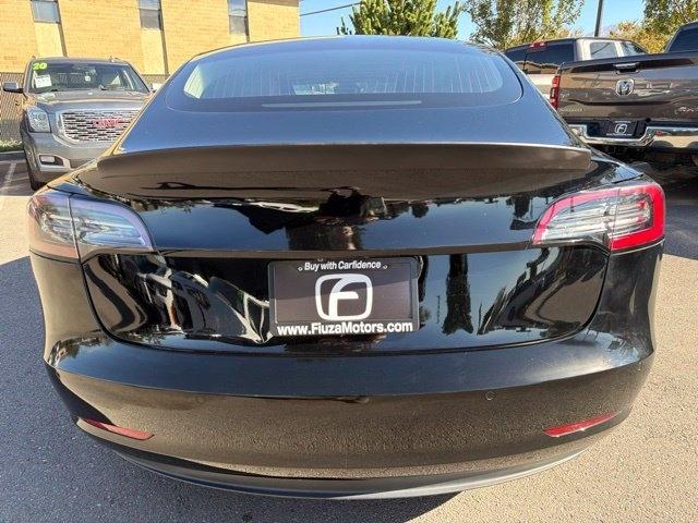 Tesla Model 3  2019