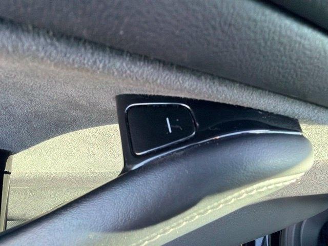 Tesla Model 3  2019