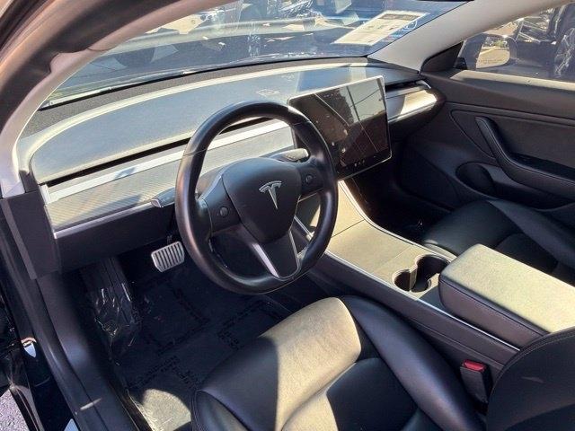 Tesla Model 3  2019