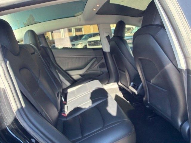 Tesla Model 3  2019