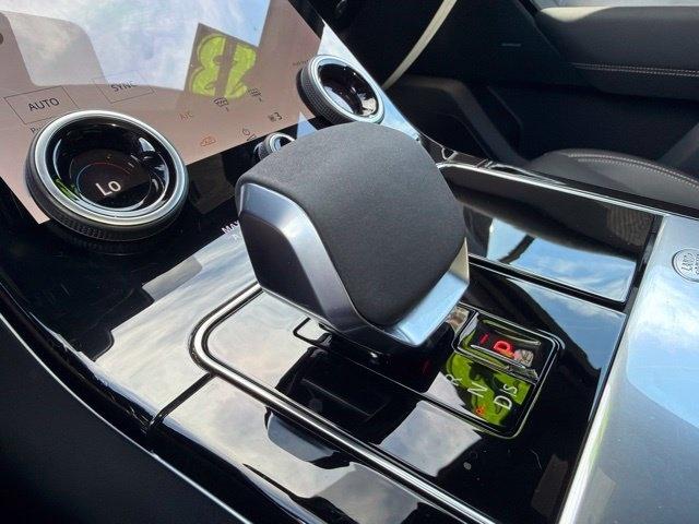 Land Rover Range Rover Velar  2023