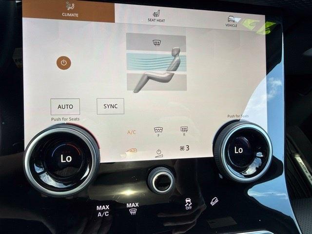 Land Rover Range Rover Velar  2023