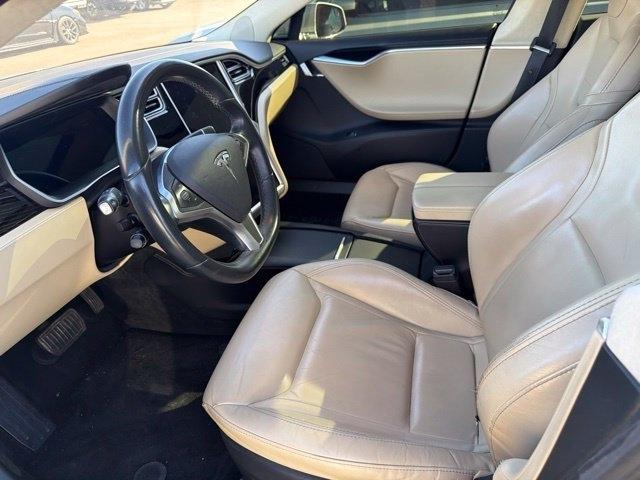 Tesla Model S  2016