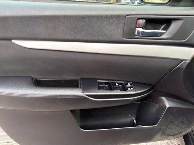 Subaru Outback  2010