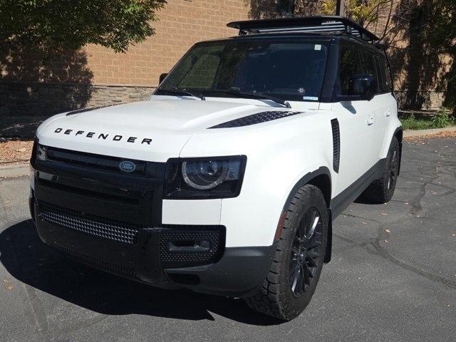 Land Rover Defender  2020