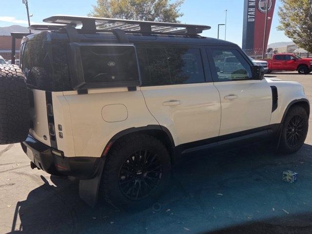 Land Rover Defender  2020