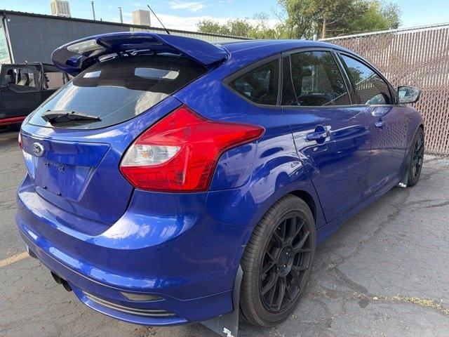 Ford Focus  2014