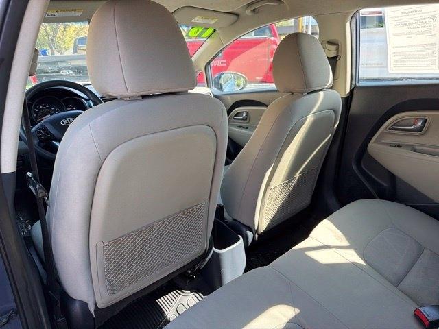 Kia Rio  2016