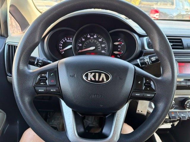 Kia Rio  2016