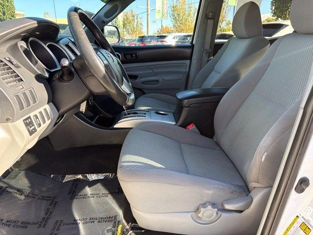 Toyota Tacoma  2013