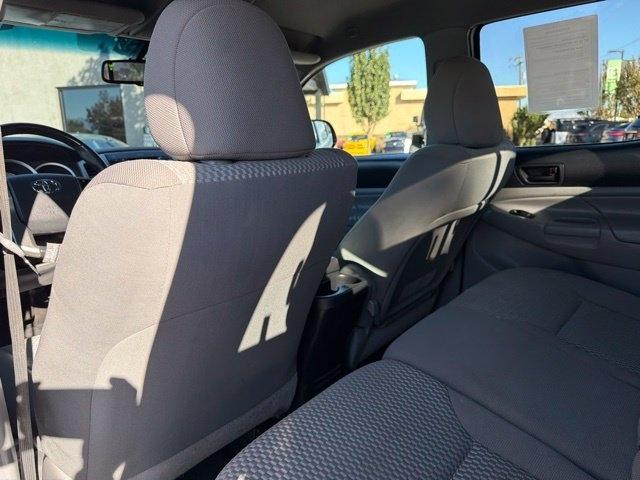 Toyota Tacoma  2013