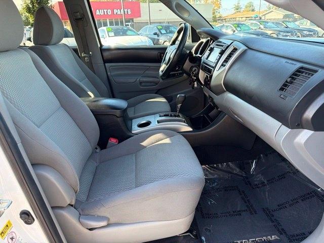 Toyota Tacoma  2013