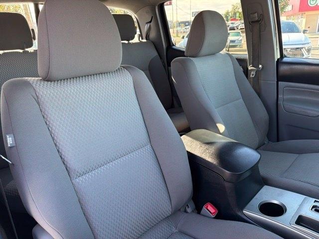 Toyota Tacoma  2013