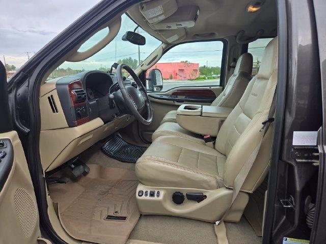 Ford Super Duty F-350 SRW  2005