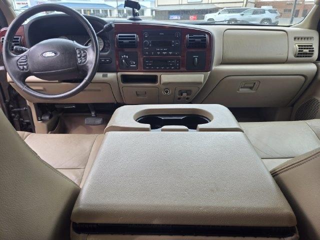 Ford Super Duty F-350 SRW  2005