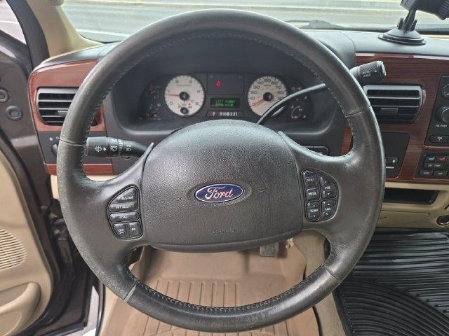 Ford Super Duty F-350 SRW  2005