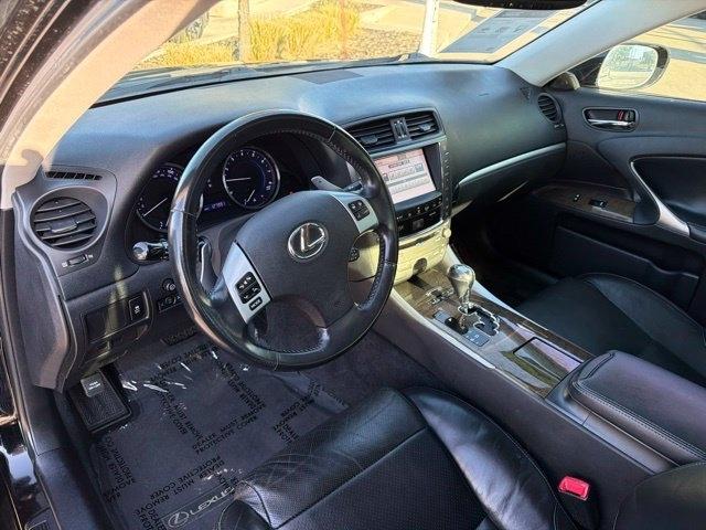 Lexus IS 250  2012