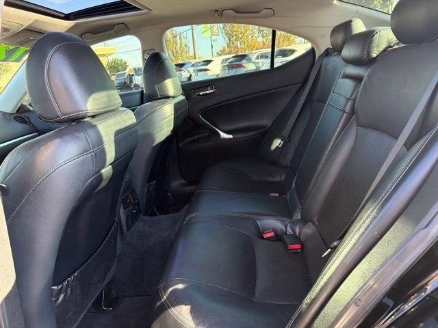 Lexus IS 250  2012