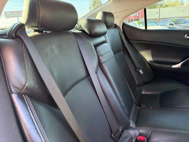 Lexus IS 250  2012
