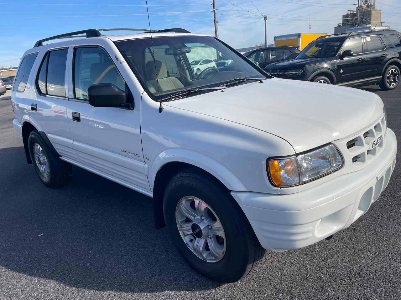 Isuzu Rodeo S V6 2WD 2001