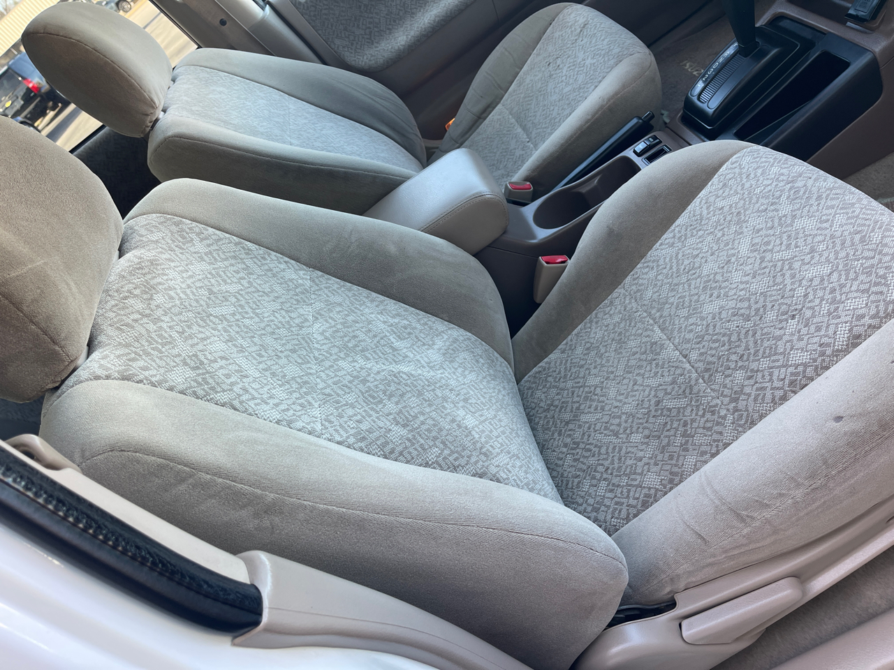 Isuzu Rodeo S V6 2WD 2001