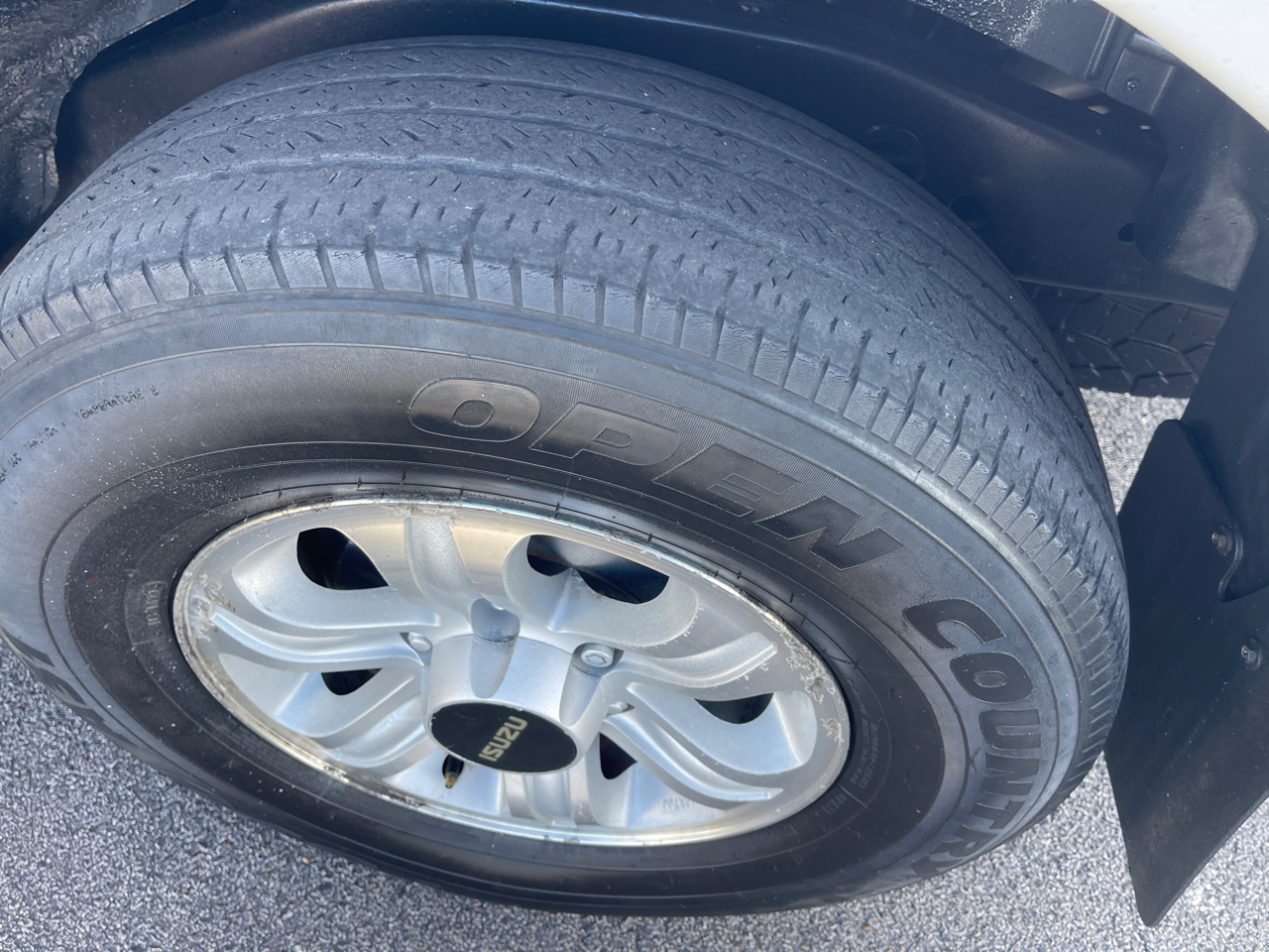 Isuzu Rodeo S V6 2WD 2001