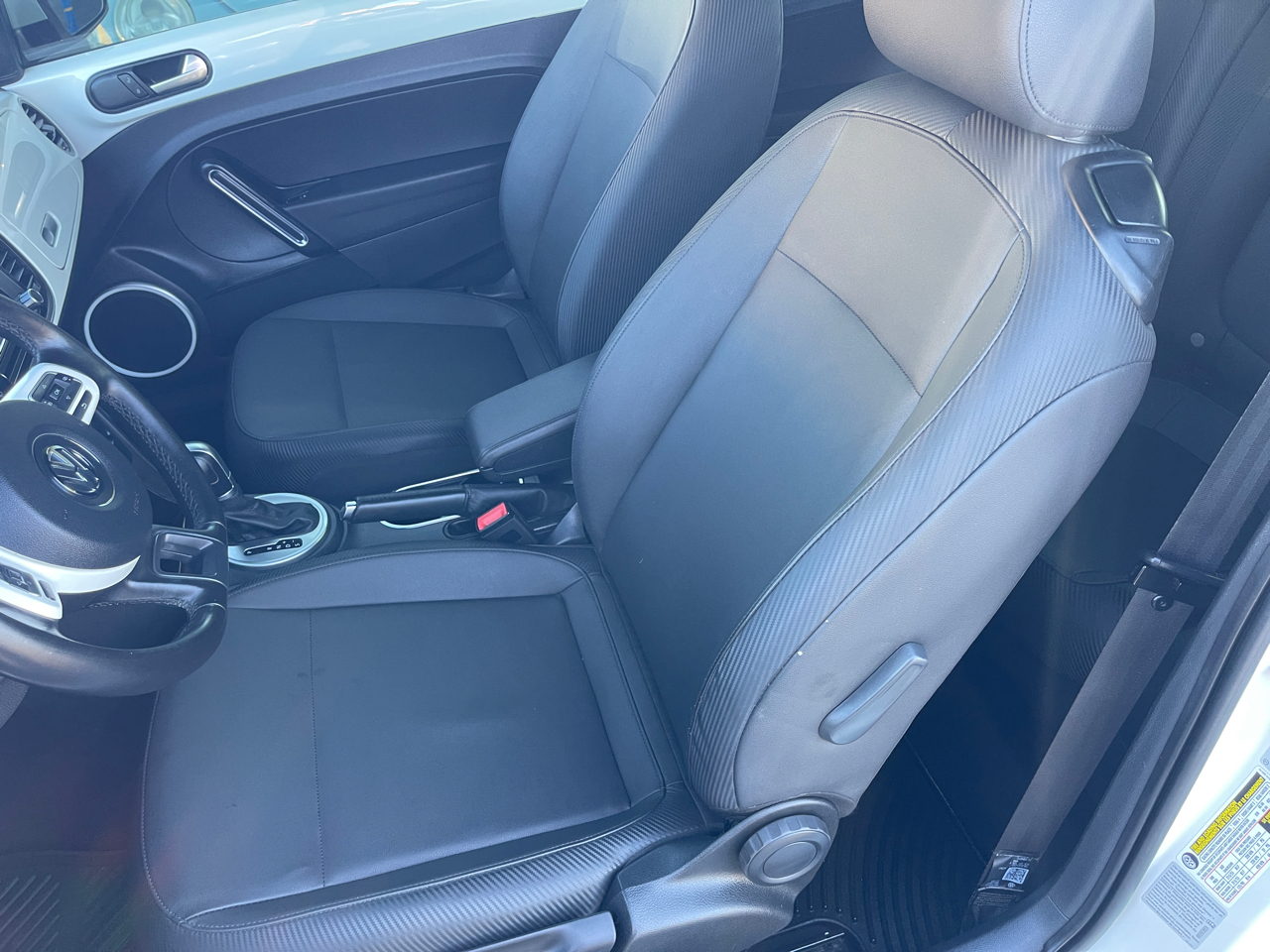 Volkswagen Beetle 1.8T PZEV 6A 2016