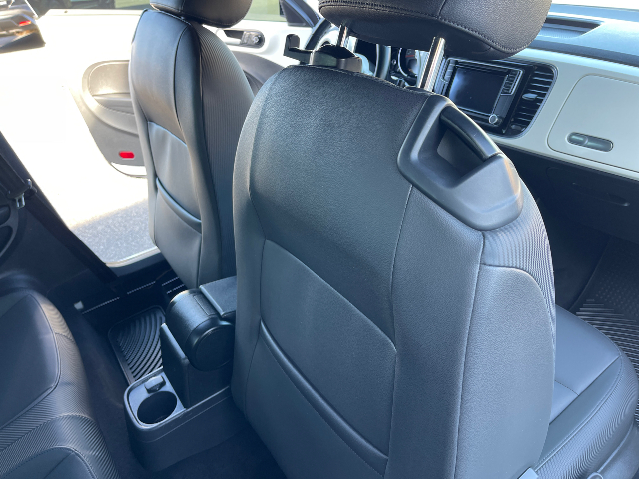 Volkswagen Beetle 1.8T PZEV 6A 2016