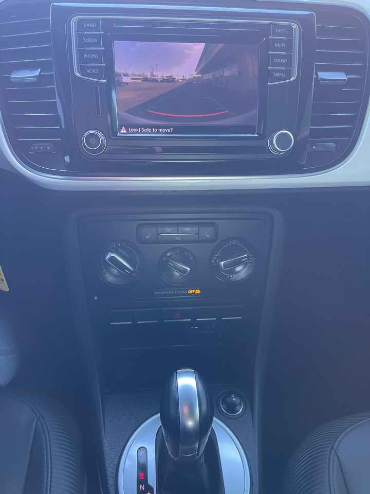 Volkswagen Beetle 1.8T PZEV 6A 2016