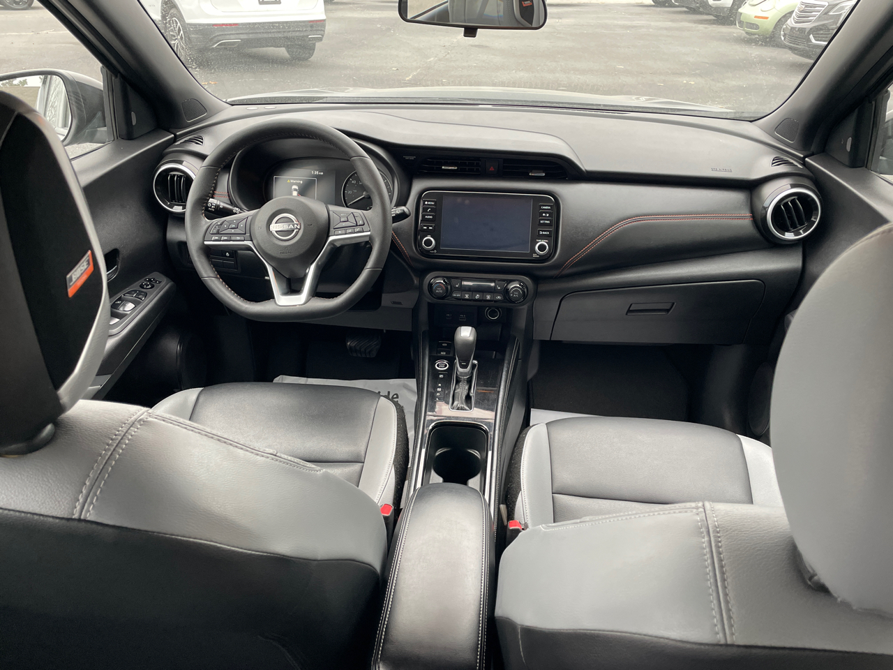 Nissan Kicks SR 2023