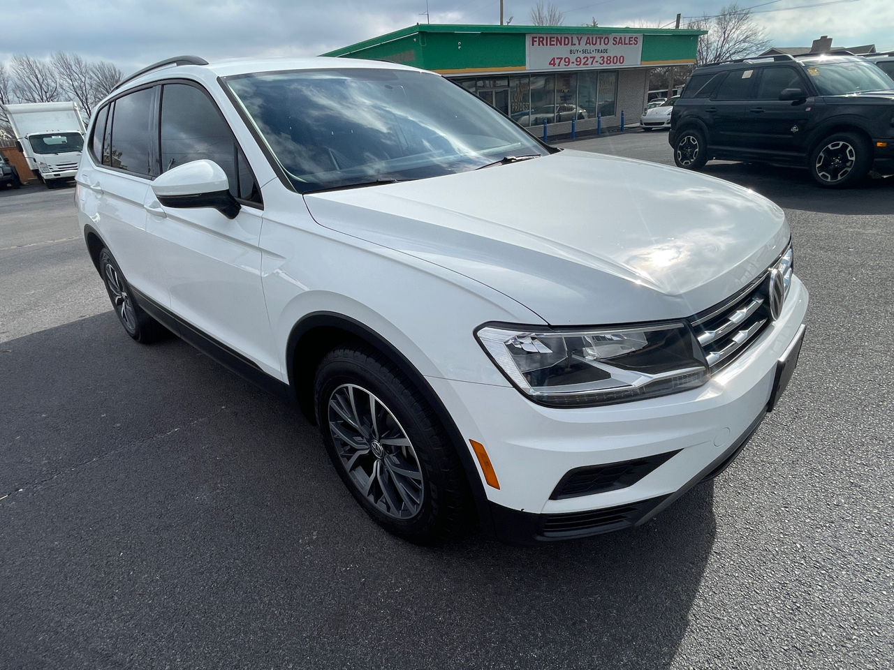 Volkswagen Tiguan S 2021