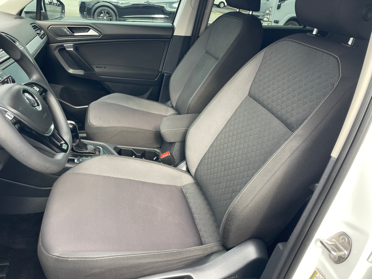 Volkswagen Tiguan S 2021