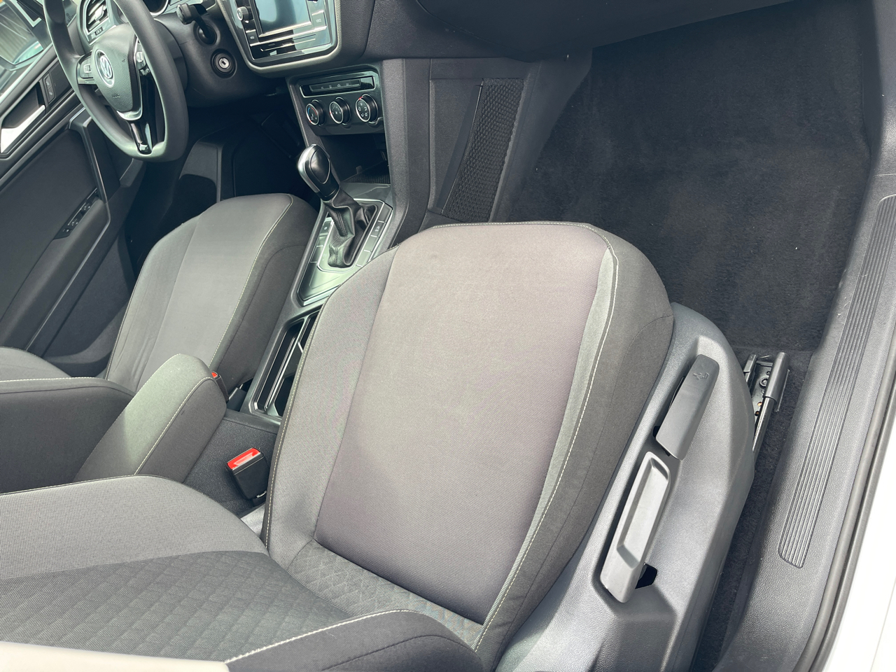 Volkswagen Tiguan S 2021